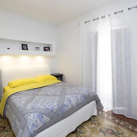 Casa Ossuna Apartment